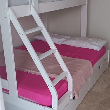 סאלו Appart Standing 2 Chambres 2Sdb Clim Piscine Parking Wifi Terrasse 21M2 Local Velo Port-Aventura, Plage, Centre מראה חיצוני תמונה